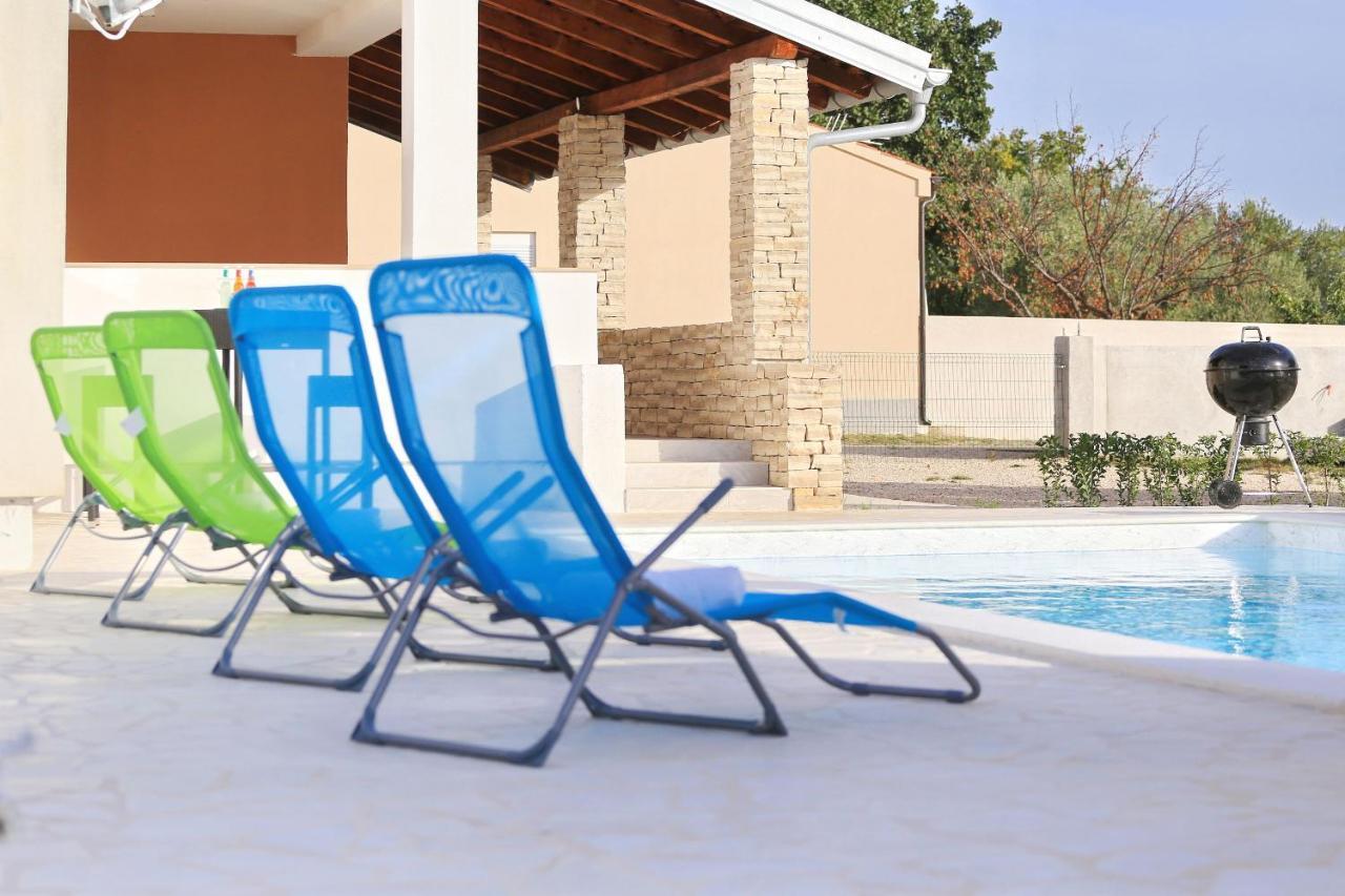 Holidayhouse Alirio With Heated Pool. Врси Экстерьер фото
